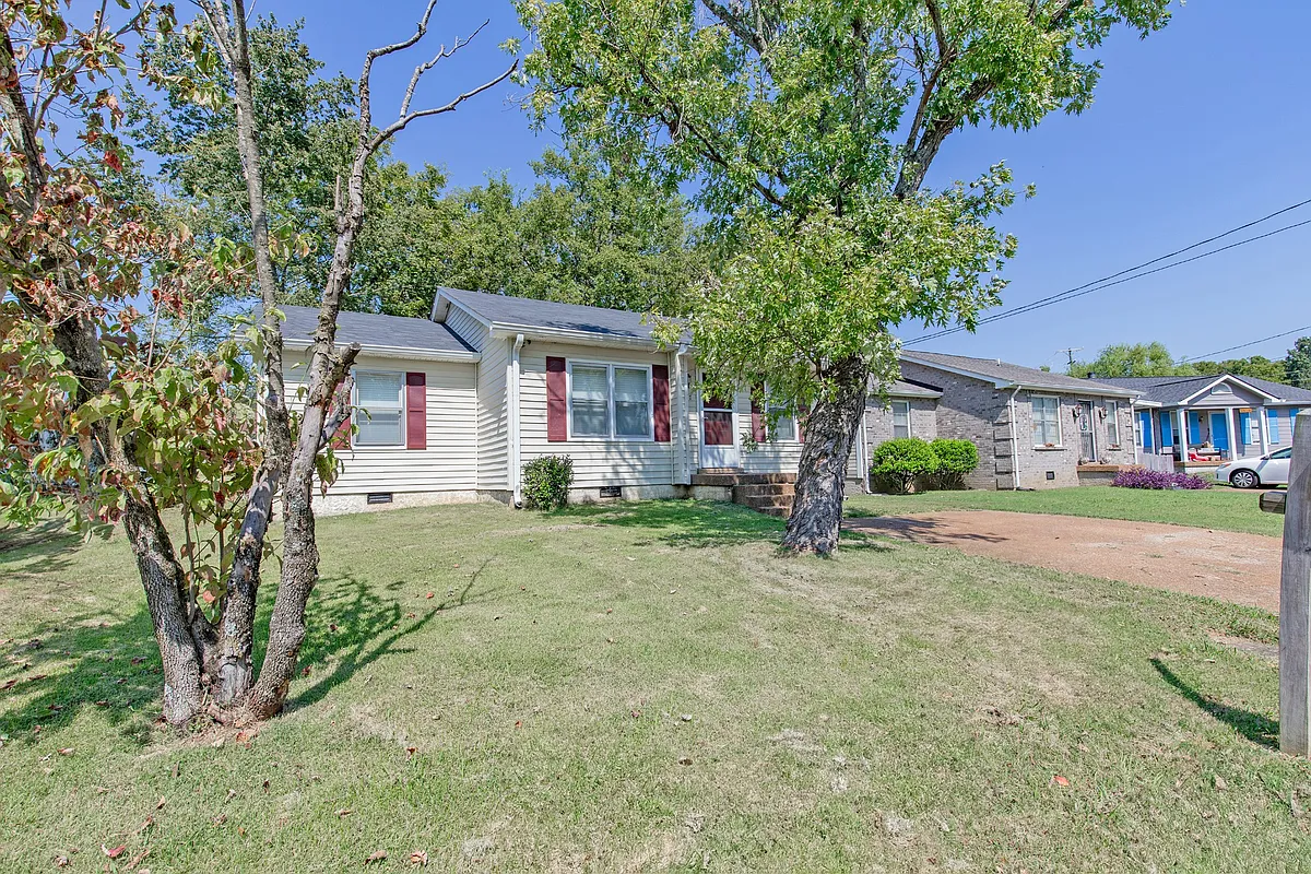 Building Photo - 857 Heritage Cir