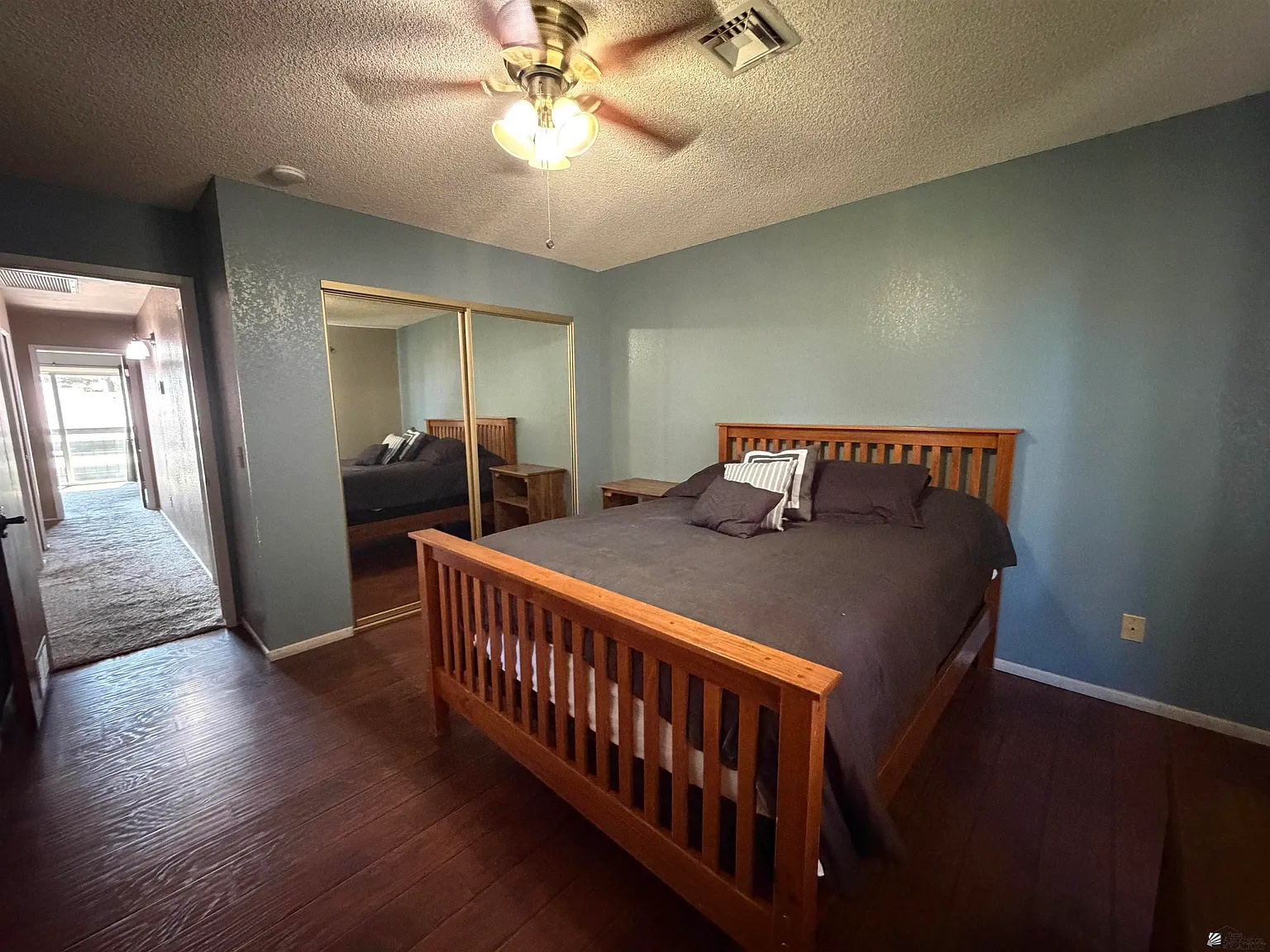 3 bed, 2.5 bath, 1800 sqft, $1,700 — Photo 3