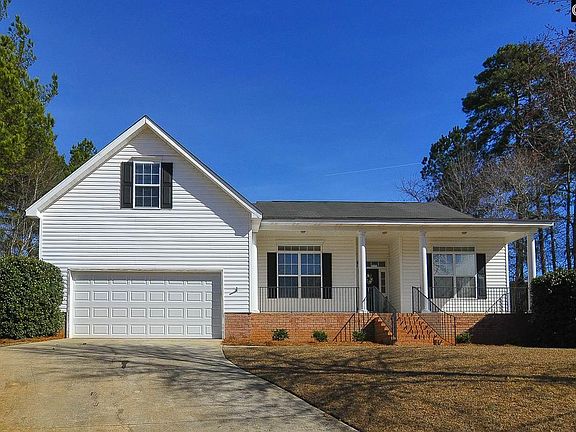 2nd image of 18 Aerie Ct
