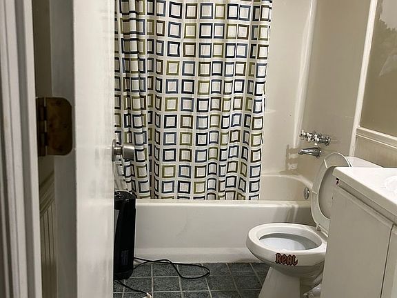 3rd image of 5180 Sugar Crest Dr