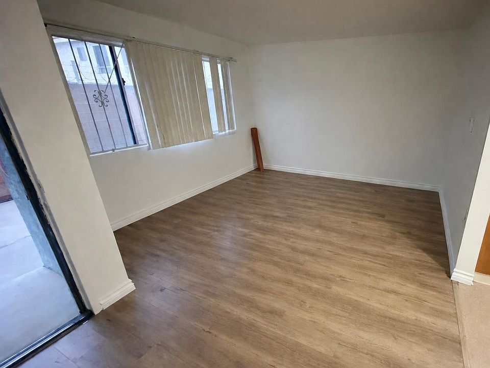 2nd image of 1346 257th St #2