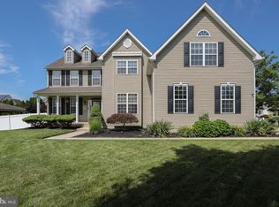 804 Monet Ct, Williamstown, NJ 08094