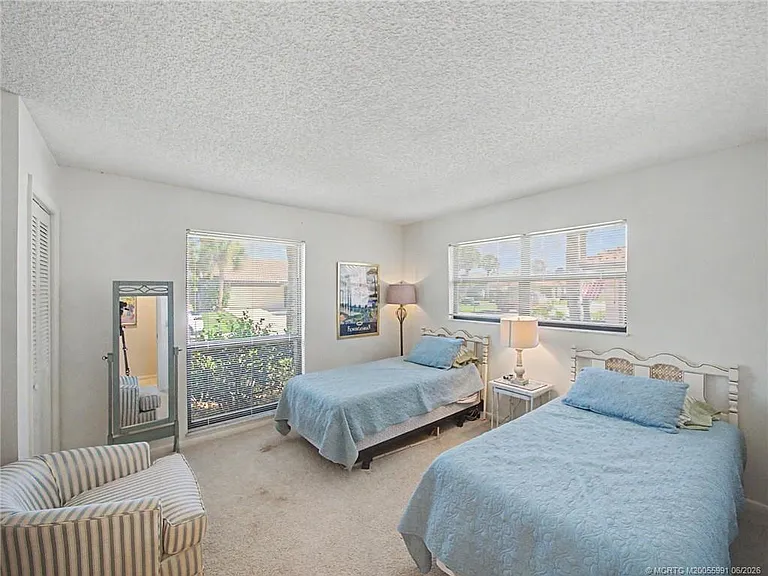 3382 SW Bobalink Way — Photo 10