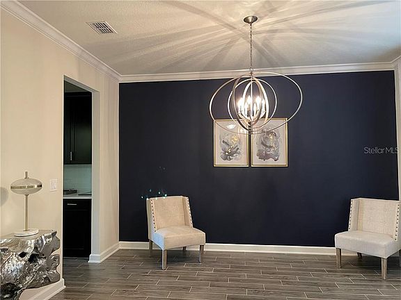 3rd image of 9743 Pecan Hickory Way