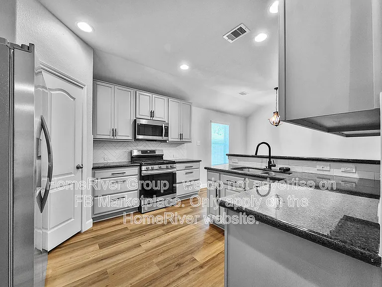 922 Fife Dr — Photo 3