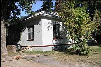 2nd image of 900 W 21st Ave