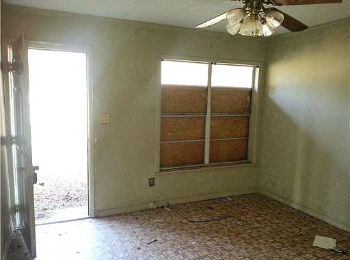 2nd image of 7007 Karen St