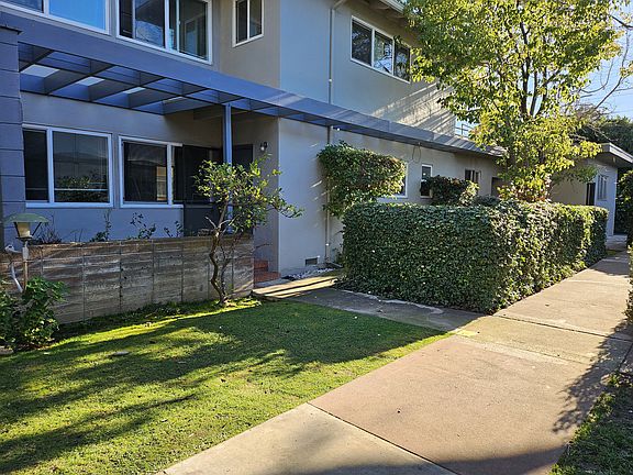 Apartment 2, lower unit