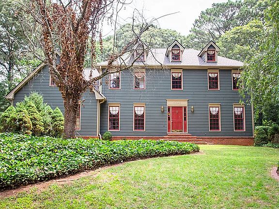 4th image of 2646 Kinnett Dr