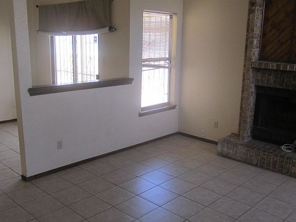 3rd image of 5528 Mickey Mantle Ave