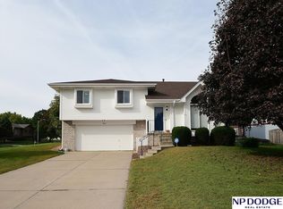 3406 S 152nd St, Omaha, NE 68144