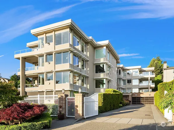 6424 Lake Washington Boulevard NE #12, Kirkland, WA 98033