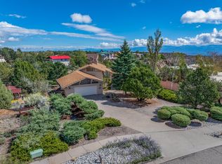 610 Los Pueblos St, Los Alamos, NM 87544