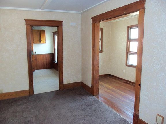 Dining Room to Kitchen and Sunporch
