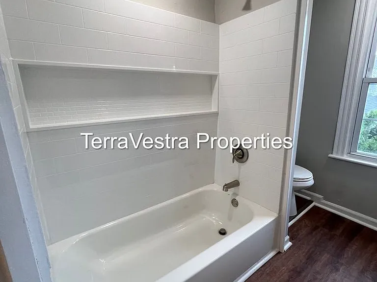 805 Archer St — Photo 9