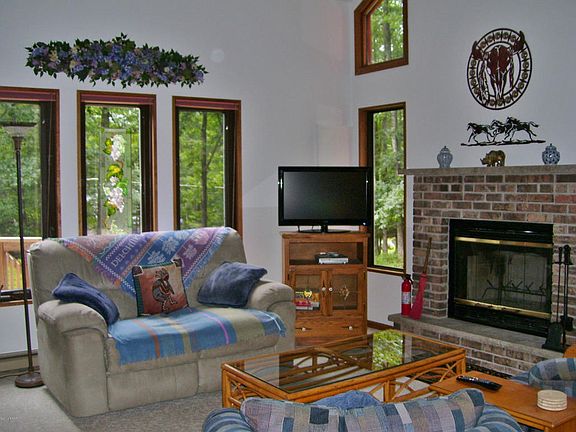 4th image of 247 Fawn Lake Dr