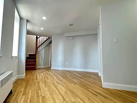 4th image of 175 W 85th St #6D
