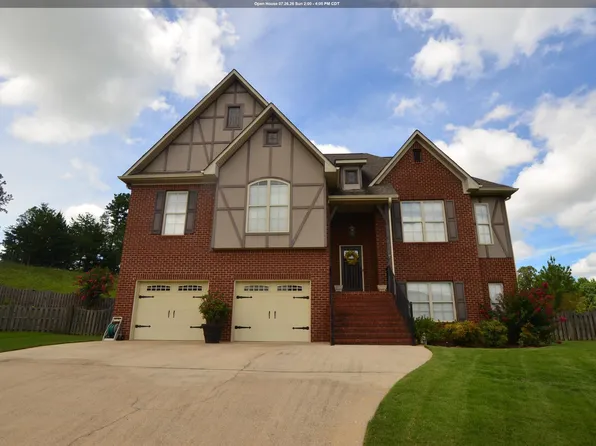 459 River Oaks Ln, Helena, AL 35080