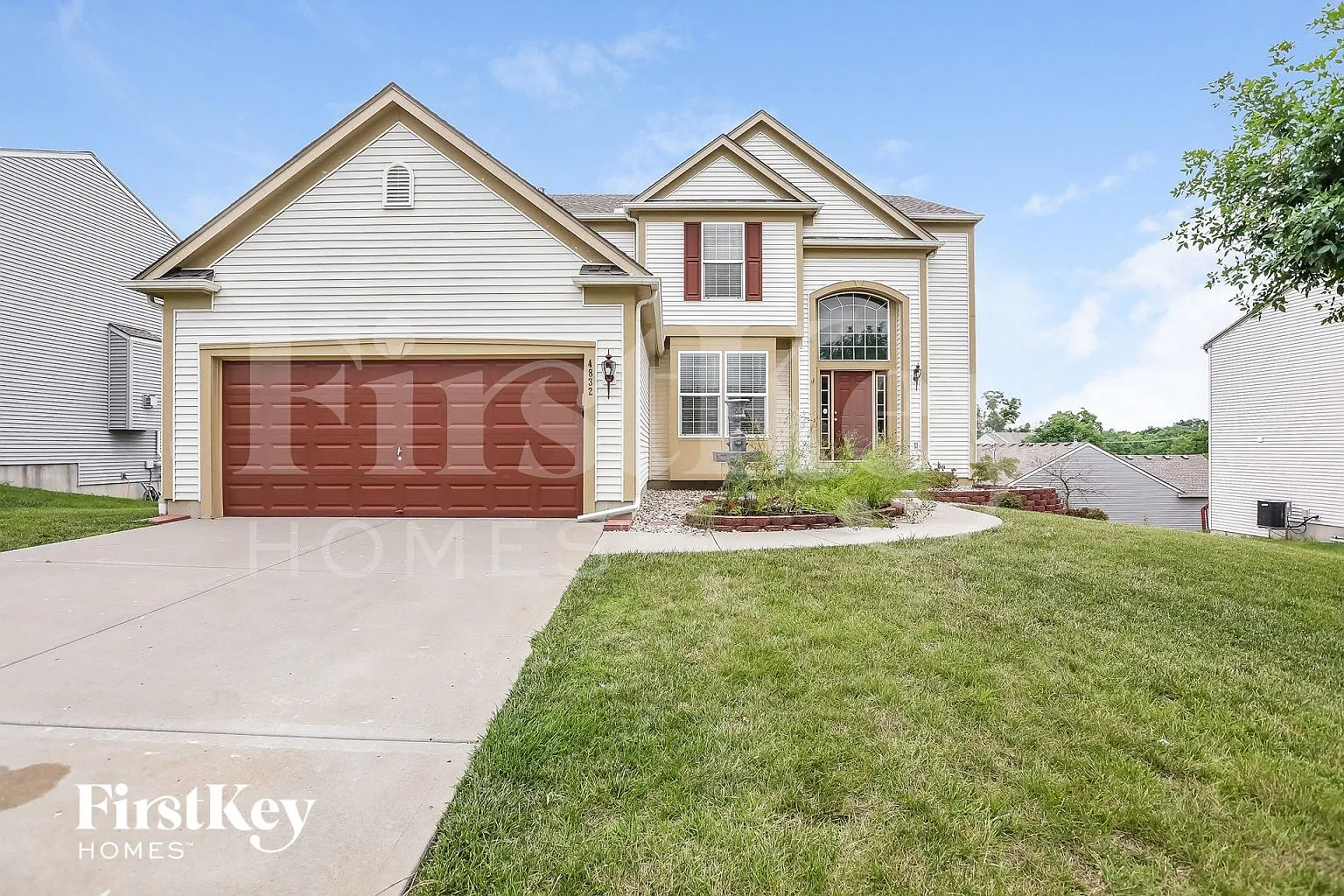 3 bed, 3.5 bath, 2862 sqft, $2,910 — Photo 1