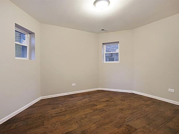 4th image of 2714 W Winnemac Ave APT 1