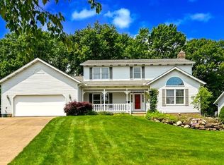 452 Herbert Rd, Akron, OH 44312