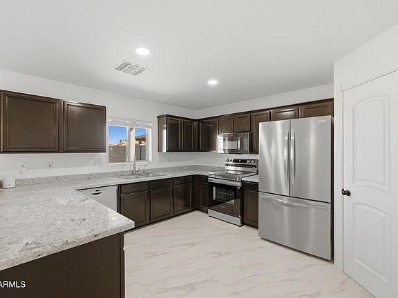 4th image of 970 E CHRISTOPHER Street