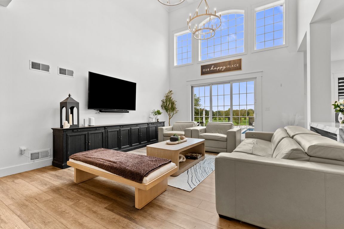 next background image