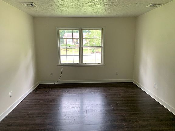 2nd image of 2121 Eastover Dr