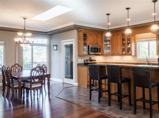 40 Somenos St N, Lake Cowichan, BC
