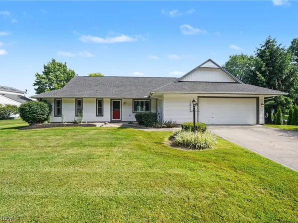 3854 Surfside Cir, Aurora, OH 44202
