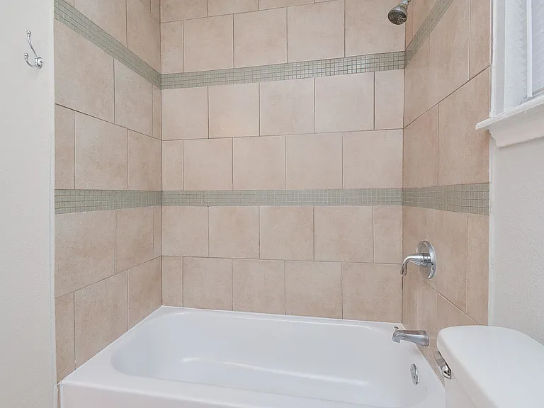 2118 Thonig Rd — Photo 30