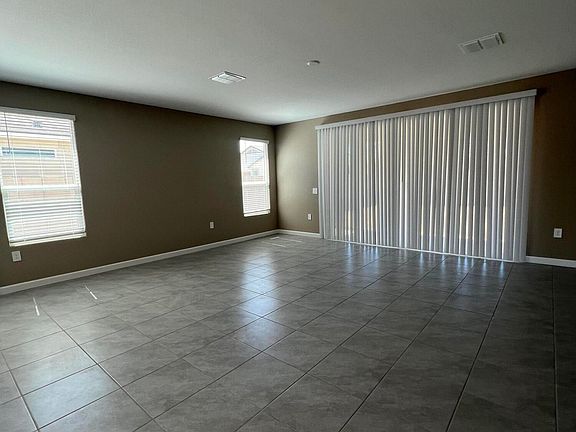 4th image of 44493 W Palo Ceniza Way