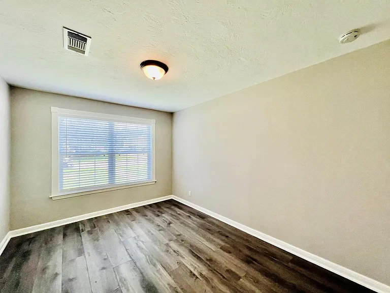 5124 Beech St — Photo 7