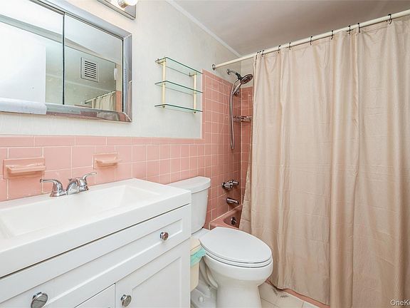 5th image of 216 Fulton Street #1B