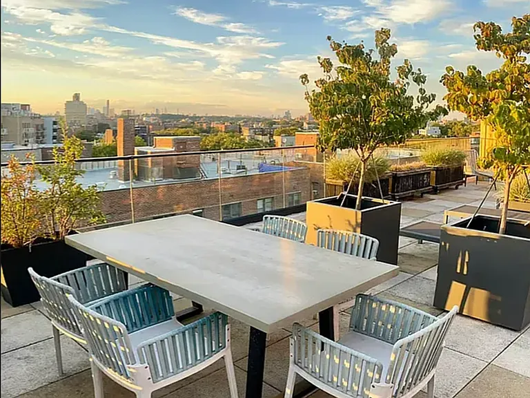 264 Webster Ave #201 — Photo 13