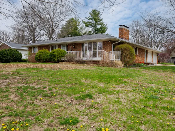 1202 N Linden St, Normal, IL 61761