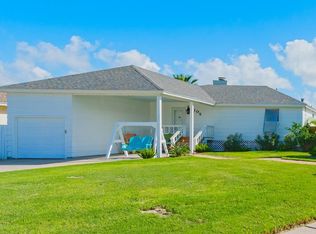 105 Bayview Dr, City By The Sea, TX 78336