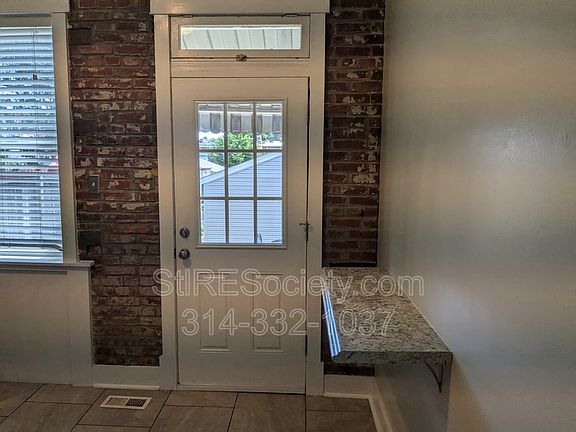 5th image of 2918 Louisiana Ave #B