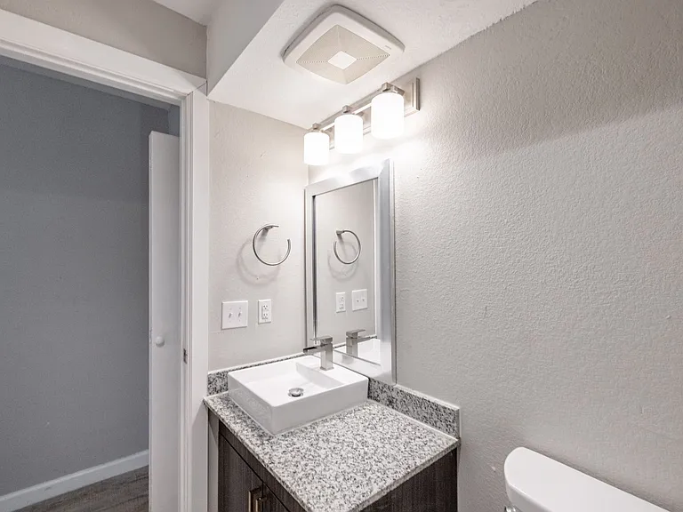 Alma Apartments — Photo 54