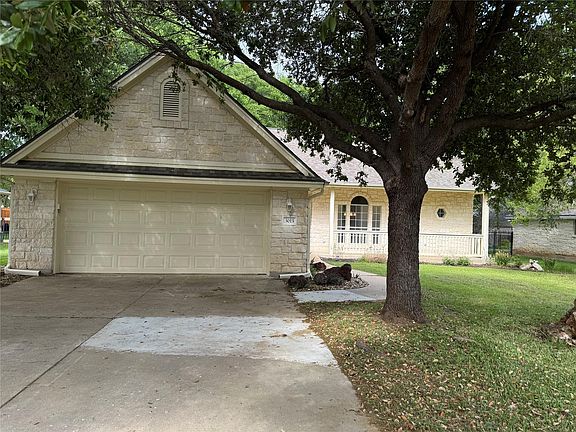 2nd image of 3013 Parker Dr