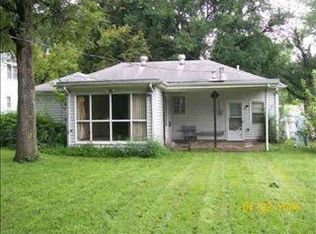 2434 SW Beverly Ct, Topeka, KS 66611