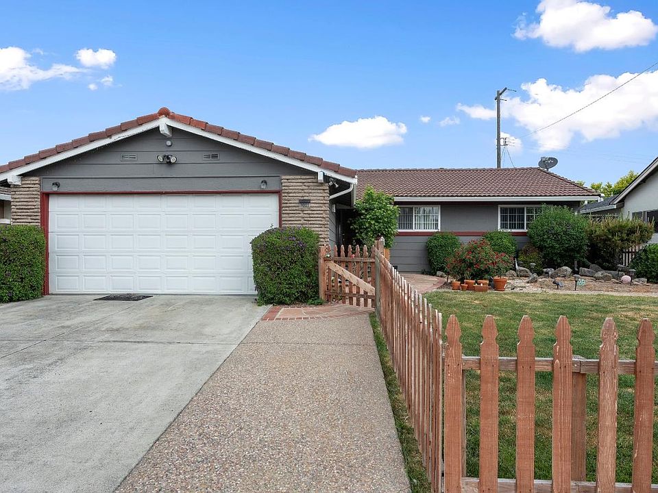 1st image of 1021 Malott Dr