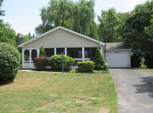 9 Vero Dr, Poughkeepsie, NY 12603