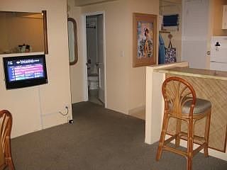 2nd image of 229 Paoakalani Ave