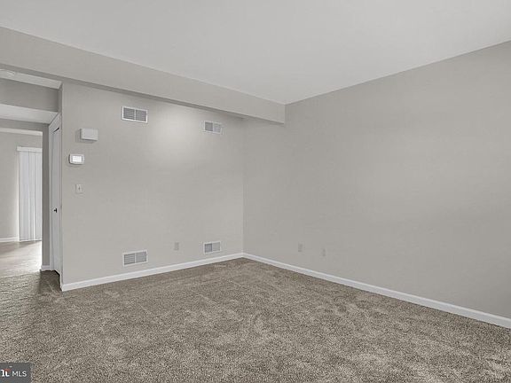 2nd image of 28 Southpoint Dr