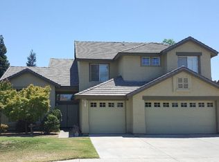 1768 Goshen Ave, Clovis, CA 93611