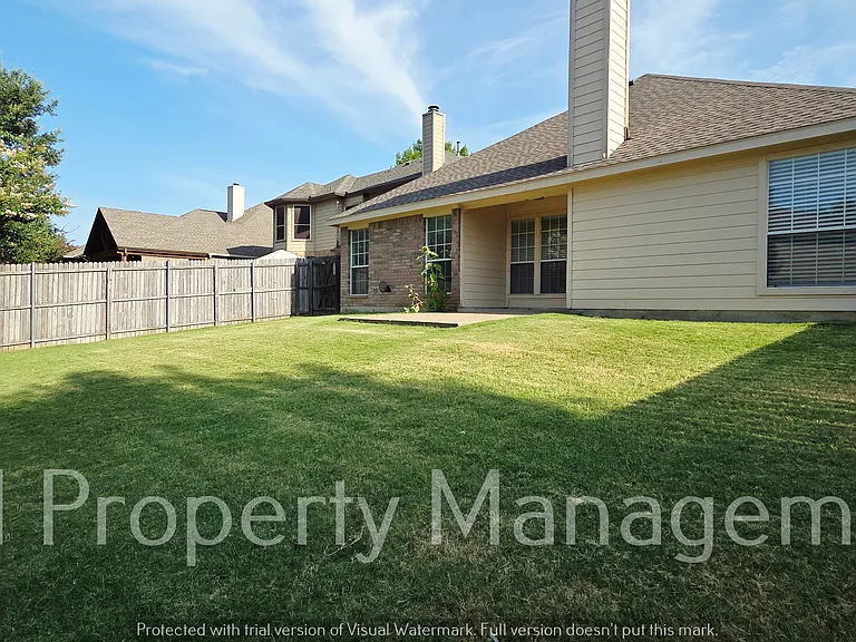 3305 Woodbluff Ln — Photo 27