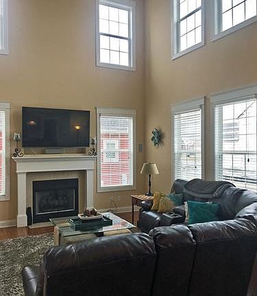 5th image of 12722 Pennsylvania Pl