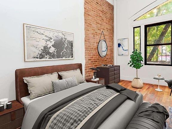 4th image of 231 E 14th St #2F2