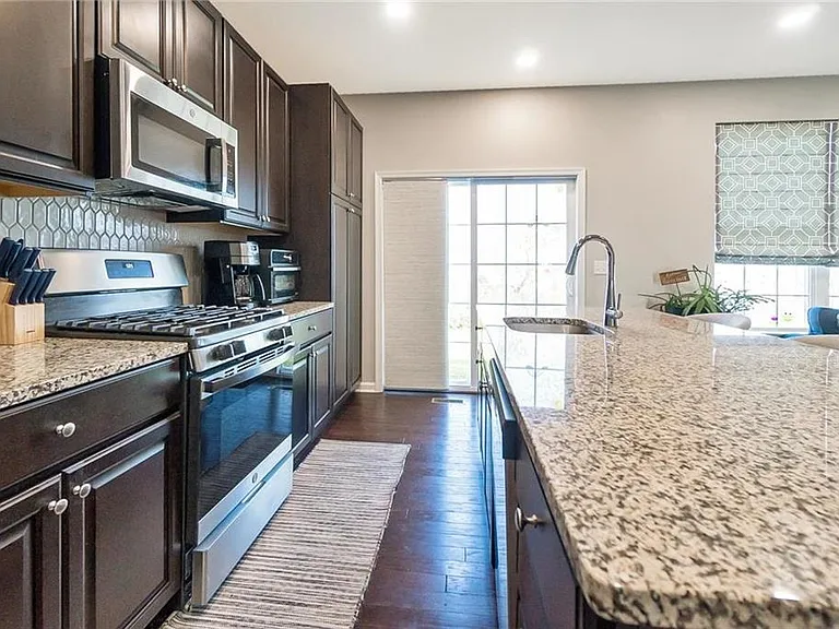 1419 Black Forest Dr — Photo 10